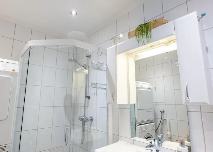 Apartamento Roomsly - Prime Location And Modern Comfort Bergen